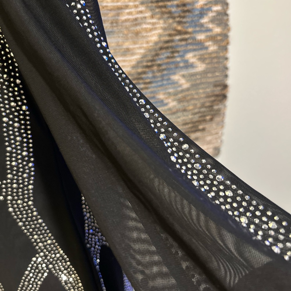 Elegant Black and Silver Women's Dress - Picture 6 of 11